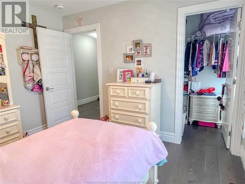 1866 Queens Valley Drive, Kingsville, ON - Indoor Photo Showing Bedroom