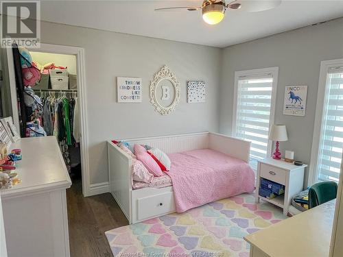 1866 Queens Valley Drive, Kingsville, ON - Indoor Photo Showing Bedroom