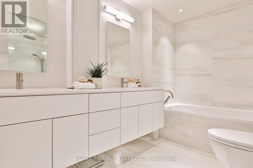 506 - 25 Scrivener Square, Toronto (Rosedale-Moore Park), ON - Indoor Photo Showing Bathroom