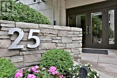 506 - 25 Scrivener Square, Toronto (Rosedale-Moore Park), ON - Outdoor