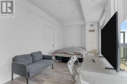 1106 - 60 Honeycrisp Crescent, Vaughan, ON - Indoor Photo Showing Other Room