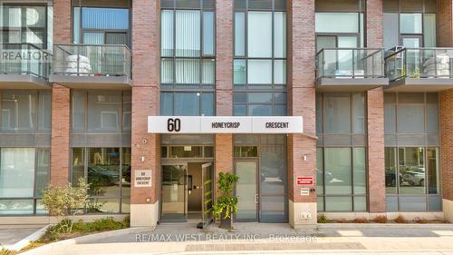 1106 - 60 Honeycrisp Crescent, Vaughan, ON - Outdoor With Facade