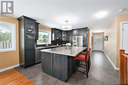 28 Woodburn Avenue, St. Catharines, ON - Indoor Photo Showing Kitchen