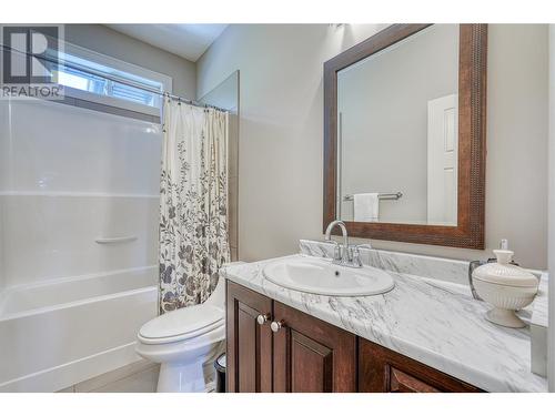 14395 Herron Road Unit# 106, Summerland, BC - Indoor Photo Showing Bathroom