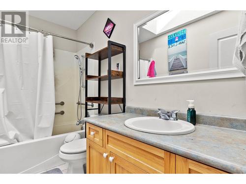 2234 Progress Road, Prince George, BC - Indoor Photo Showing Bathroom