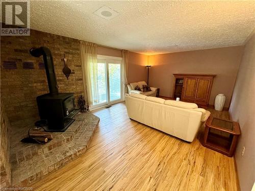 1289 Bruce Road 4, Brockton, ON - Indoor Photo Showing Living Room