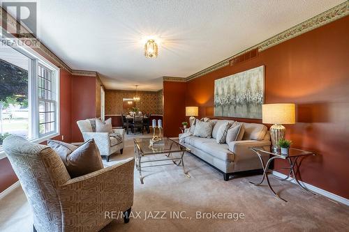 29 Carlan Drive, Scugog (Port Perry), ON - Indoor Photo Showing Living Room