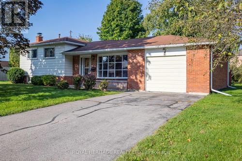 48 Northlin Park Road, Kawartha Lakes (Lindsay), ON - Outdoor With Facade