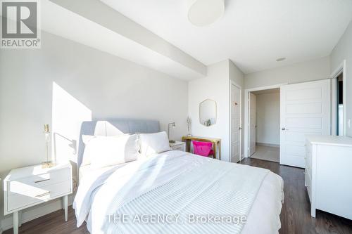 905 - 28 Linden Street W, Toronto, ON - Indoor Photo Showing Bedroom