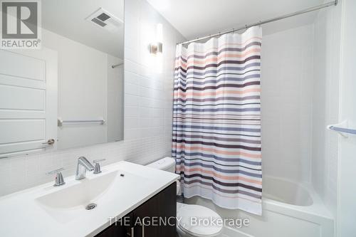 905 - 28 Linden Street W, Toronto (North St. James Town), ON - Indoor Photo Showing Bathroom