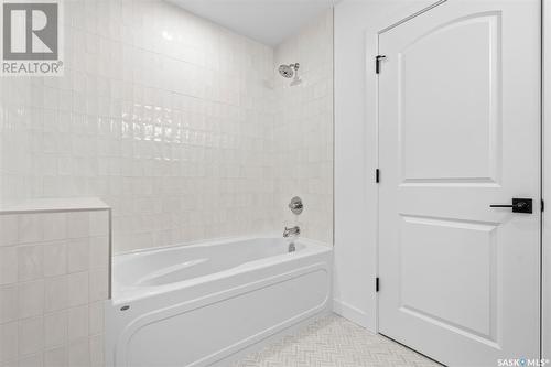 1132 Osler Street, Saskatoon, SK - Indoor Photo Showing Bathroom