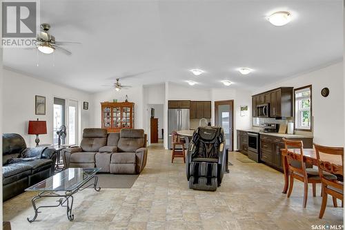 143 Marine Drive, Island View, SK - Indoor Photo Showing Living Room