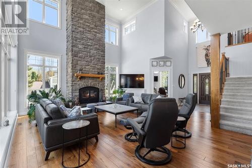 1027 15Th Street E, Saskatoon, SK - Indoor Photo Showing Living Room With Fireplace