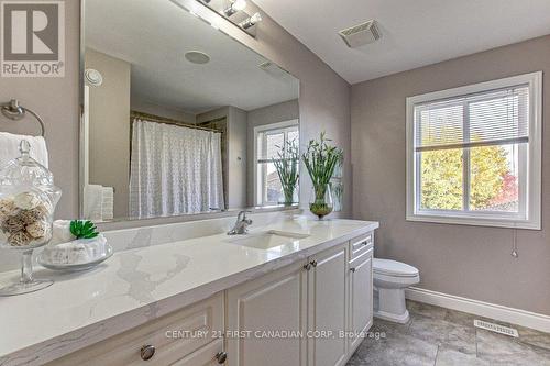 1056 Loft Court, London, ON - Indoor Photo Showing Bathroom