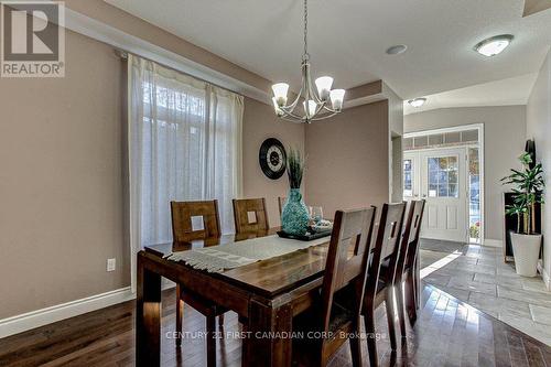 1056 Loft Court, London, ON - Indoor Photo Showing Dining Room