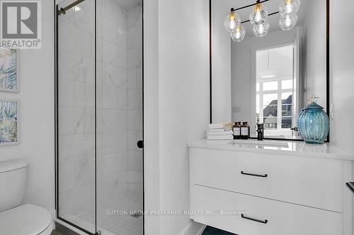 4TH BEDROOM ENSUITE - 868 Eagletrace Drive, London, ON - Indoor Photo Showing Bathroom