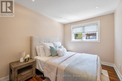 71 Bellefair Avenue, Toronto (The Beaches), ON - Indoor Photo Showing Bedroom