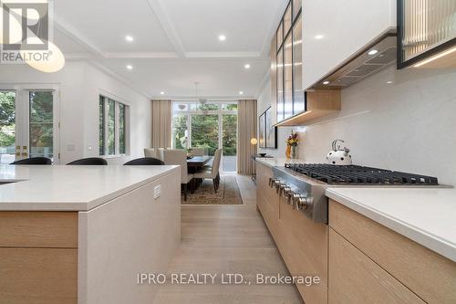 47 Ambleside Avenue, Toronto, ON - Indoor Photo Showing Kitchen With Upgraded Kitchen