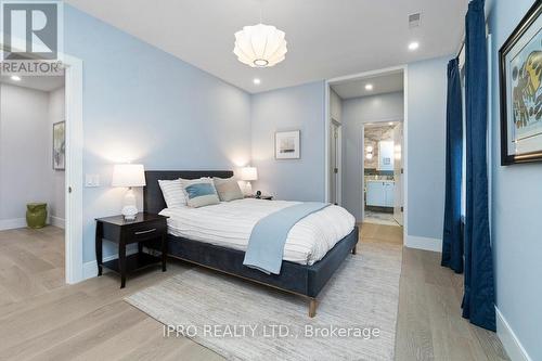 47 Ambleside Avenue, Toronto, ON - Indoor Photo Showing Bedroom