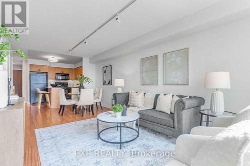 638 - 35 Viking Lane, Toronto, ON - Indoor Photo Showing Living Room