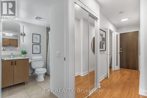 638 - 35 Viking Lane, Toronto, ON - Indoor Photo Showing Bathroom