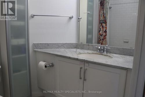 606 - 15 Windermere Avenue, Toronto, ON - Indoor Photo Showing Bathroom