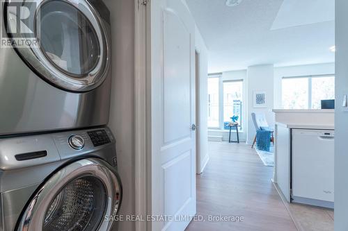 203 - 2119 Lake Shore Boulevard W, Toronto (Mimico), ON - Indoor Photo Showing Laundry Room