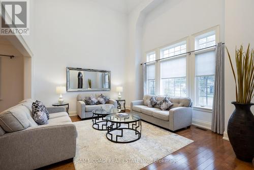 461 Lynd Avenue, Mississauga (Mineola), ON - Indoor Photo Showing Living Room