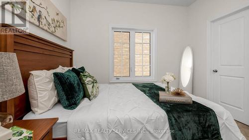 36 Sapwood Crescent, Brampton (Snelgrove), ON - Indoor Photo Showing Bedroom