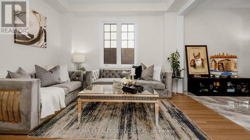 36 Sapwood Crescent, Brampton, ON - Indoor Photo Showing Living Room