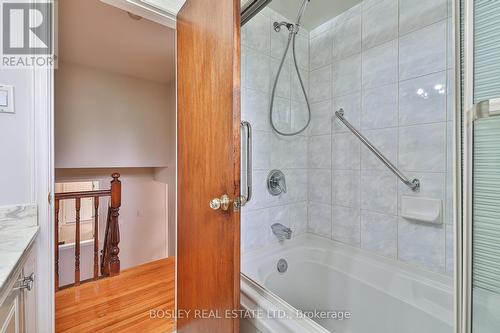 122 Willowridge Road, Toronto (Willowridge-Martingrove-Richview), ON - Indoor Photo Showing Bathroom