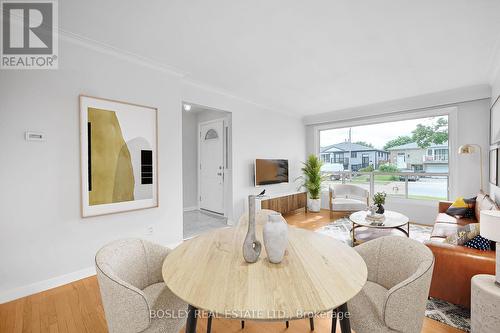 122 Willowridge Road, Toronto, ON - Indoor Photo Showing Living Room