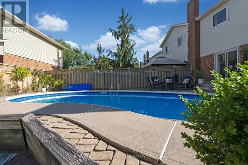 25 Habitant Crescent, Whitby (Lynde Creek), ON - Outdoor With In Ground Pool