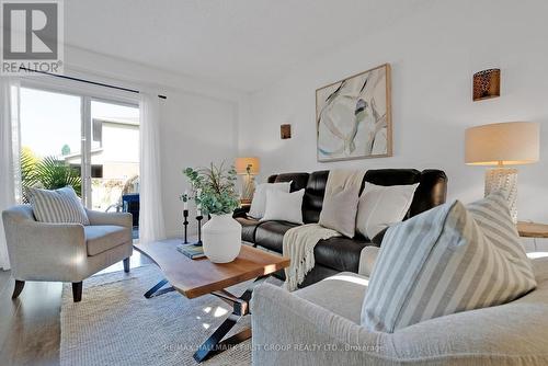 25 Habitant Crescent, Whitby (Lynde Creek), ON - Indoor Photo Showing Living Room