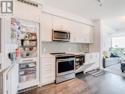 1803 - 4085 Parkside Village Drive N, Mississauga (City Centre), ON - Indoor Photo Showing Kitchen