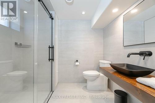 64 Scott Road, Toronto (Keelesdale-Eglinton West), ON - Indoor Photo Showing Bathroom