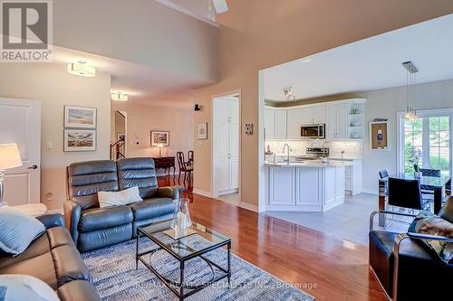 2 Lavender Jewel Street, Brampton, ON - Indoor Photo Showing Living Room