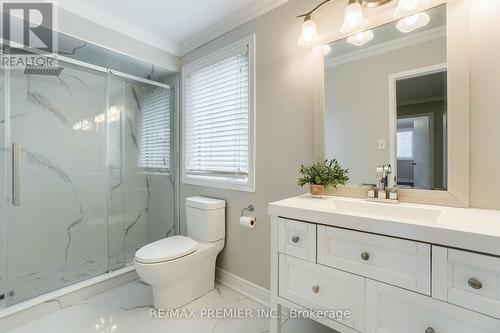 31 Stock Court, Cambridge, ON - Indoor Photo Showing Bathroom