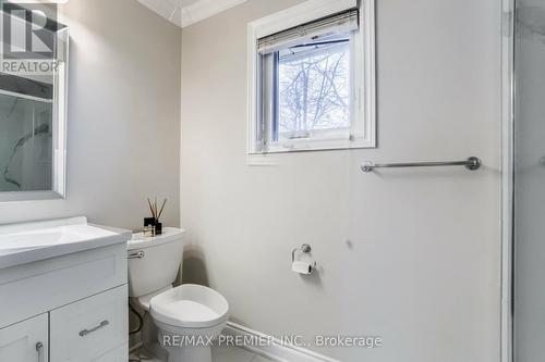 31 Stock Court, Cambridge, ON - Indoor Photo Showing Bathroom