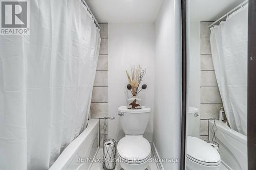 31 Stock Court, Cambridge, ON - Indoor Photo Showing Bathroom