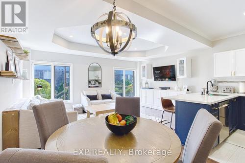 94 Benziger Lane, Hamilton (Winona), ON - Indoor Photo Showing Dining Room