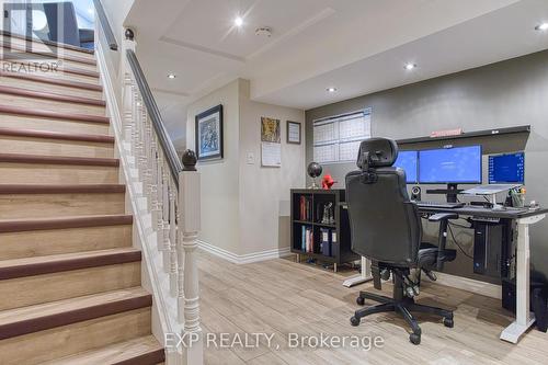 94 Benziger Lane, Hamilton, ON - Indoor Photo Showing Other Room