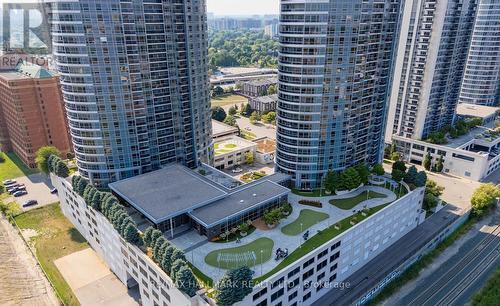 1018 - 135 Village Green Square, Toronto (Agincourt South-Malvern West), ON - Outdoor With Facade