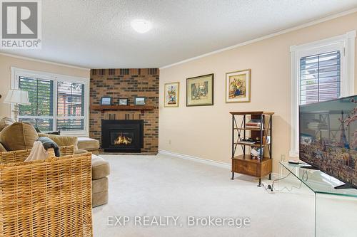 86 Golfview Crescent, Hamilton (Dundas), ON - Indoor Photo Showing Living Room With Fireplace