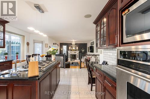 40 Bartok Crescent, Port Colborne, ON - Indoor Photo Showing Kitchen