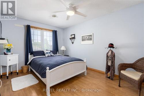 40 Bartok Crescent, Port Colborne, ON - Indoor Photo Showing Bedroom