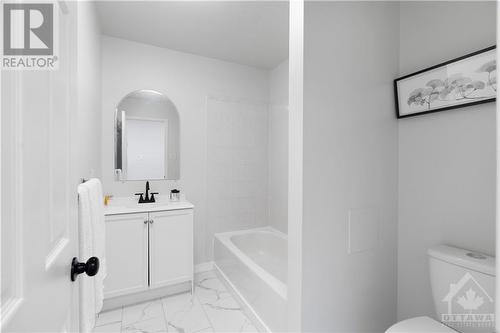 1233 Dussere Street, Ottawa, ON - Indoor Photo Showing Bathroom