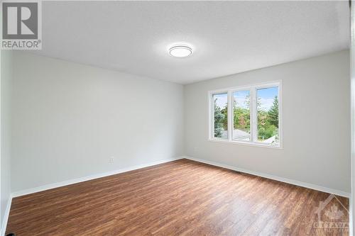 1233 Dussere Street, Ottawa, ON - Indoor Photo Showing Other Room