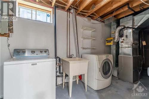 1233 Dussere Street, Ottawa, ON - Indoor Photo Showing Laundry Room