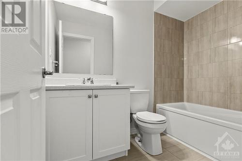 43 Caspian Row, Ottawa, ON - Indoor Photo Showing Bathroom